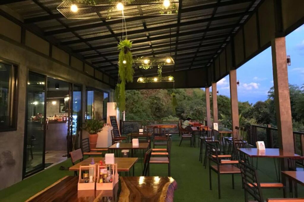 🌿☕ Green Hills Coffee คาเฟ่วิวภูเขาสุดชิลล์แห่งปราณบุรี green hills coffee ปราณบุรี2