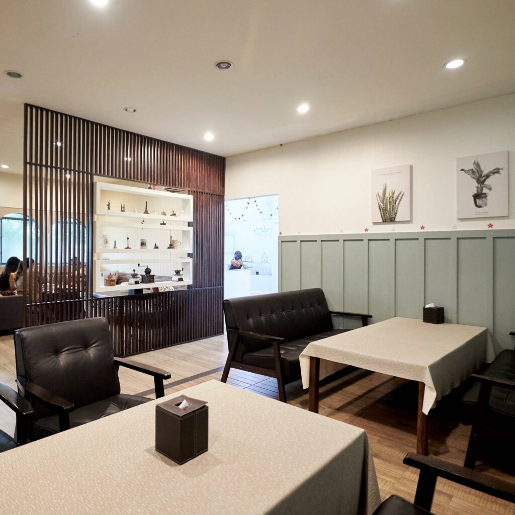 ☕🌿 คาเฟ่และร้านอาหารสุดชิลล์แห่งปากน้ำปราณ — Wake Up Coffee & Restaurant wake up coffee & bistro (เวคอัพ คอฟฟี่แอนด์บิสโทร) 1