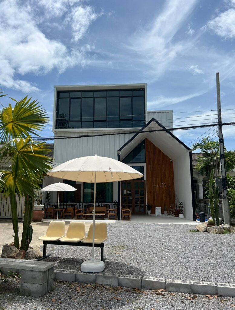 young cafe บราณบุรี1
