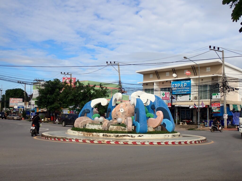 ตลาดนัด วงเวียนปลาหมึก 1