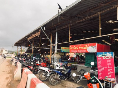 ตลาดนัดทางรถไฟปราณบุรี2