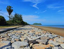 หาดด้านหลังเขากะโหลก หาดด้านหลังเขากะโหลก